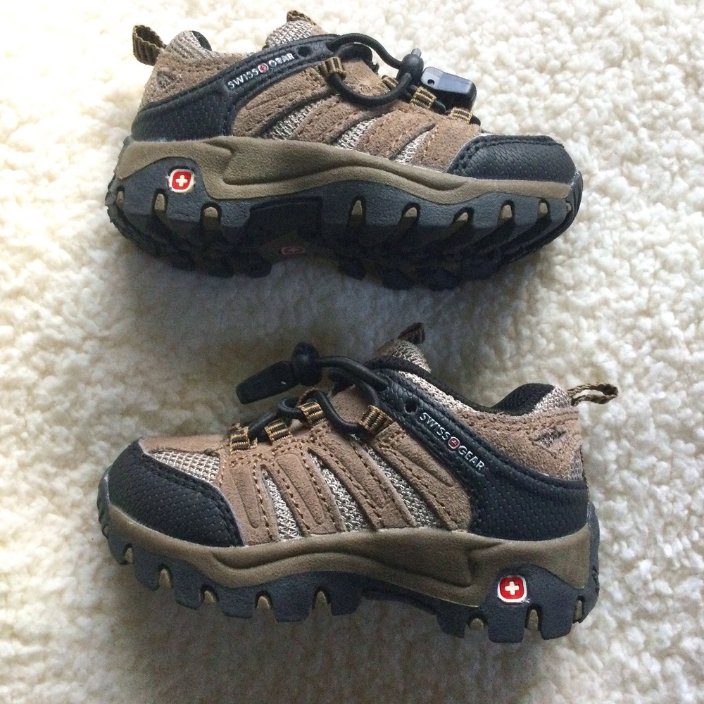 SwissGear Super Durable Shoe ⚡️LIKE NEW⚡️